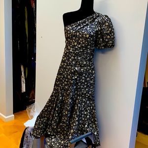 Astr party dress. Black cream with gold thread accents. Size S - feels like 6